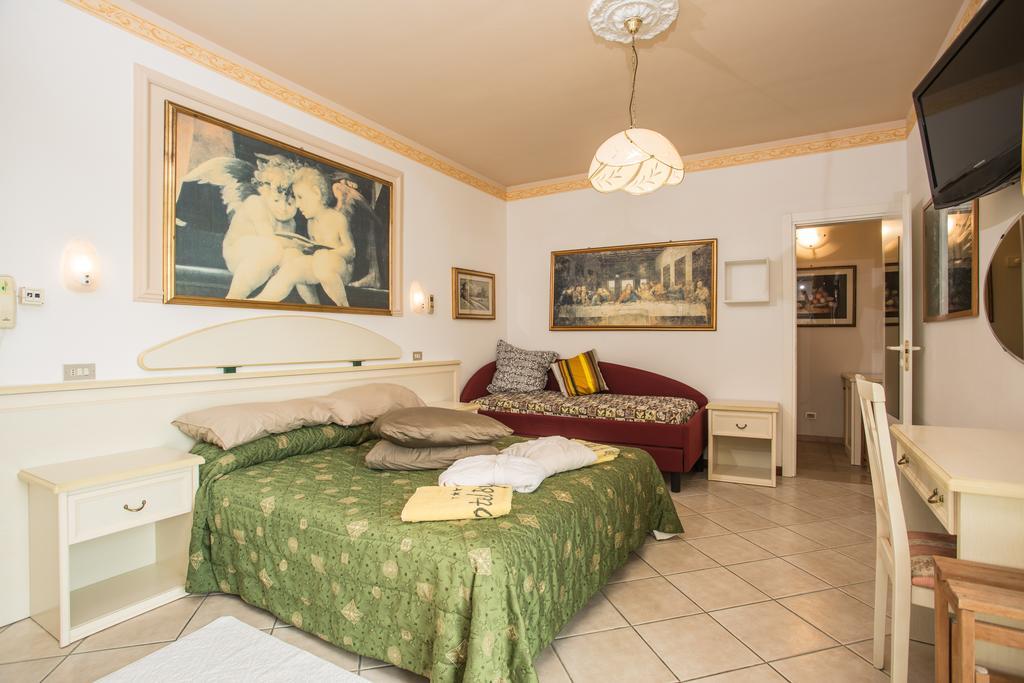 Hotel Byron Milano Marittima Exterior foto