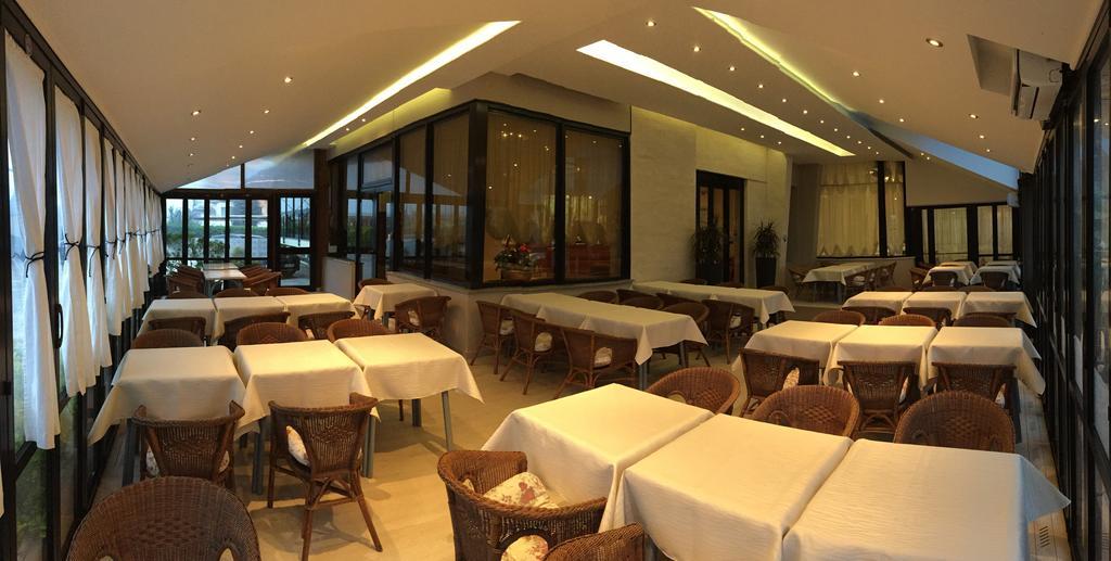 Hotel Byron Milano Marittima Exterior foto